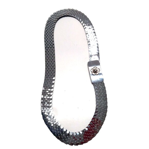 Silver Tone Stretch Belt Flower Plate Size Medium Hook & Eye Closure 34 Inch - Picture 3 of 7